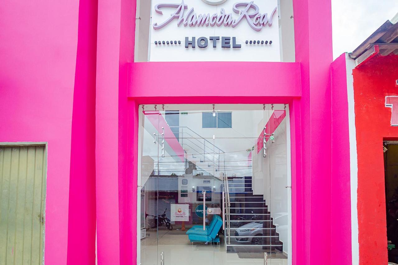 Готель Ayenda Alameda Real Монтерія Екстер'єр фото